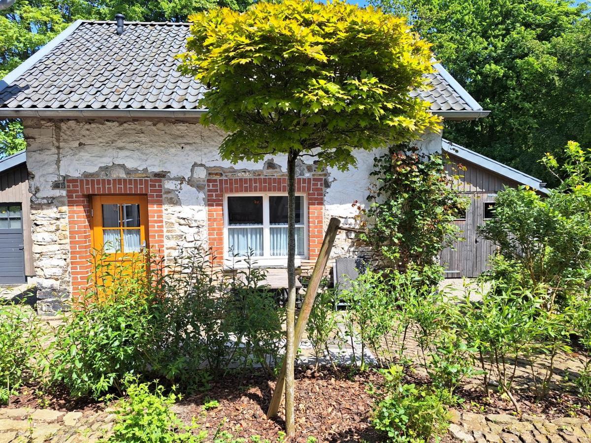 Ferienhaus Altes Backhaus Roetgen Eksteriør billede