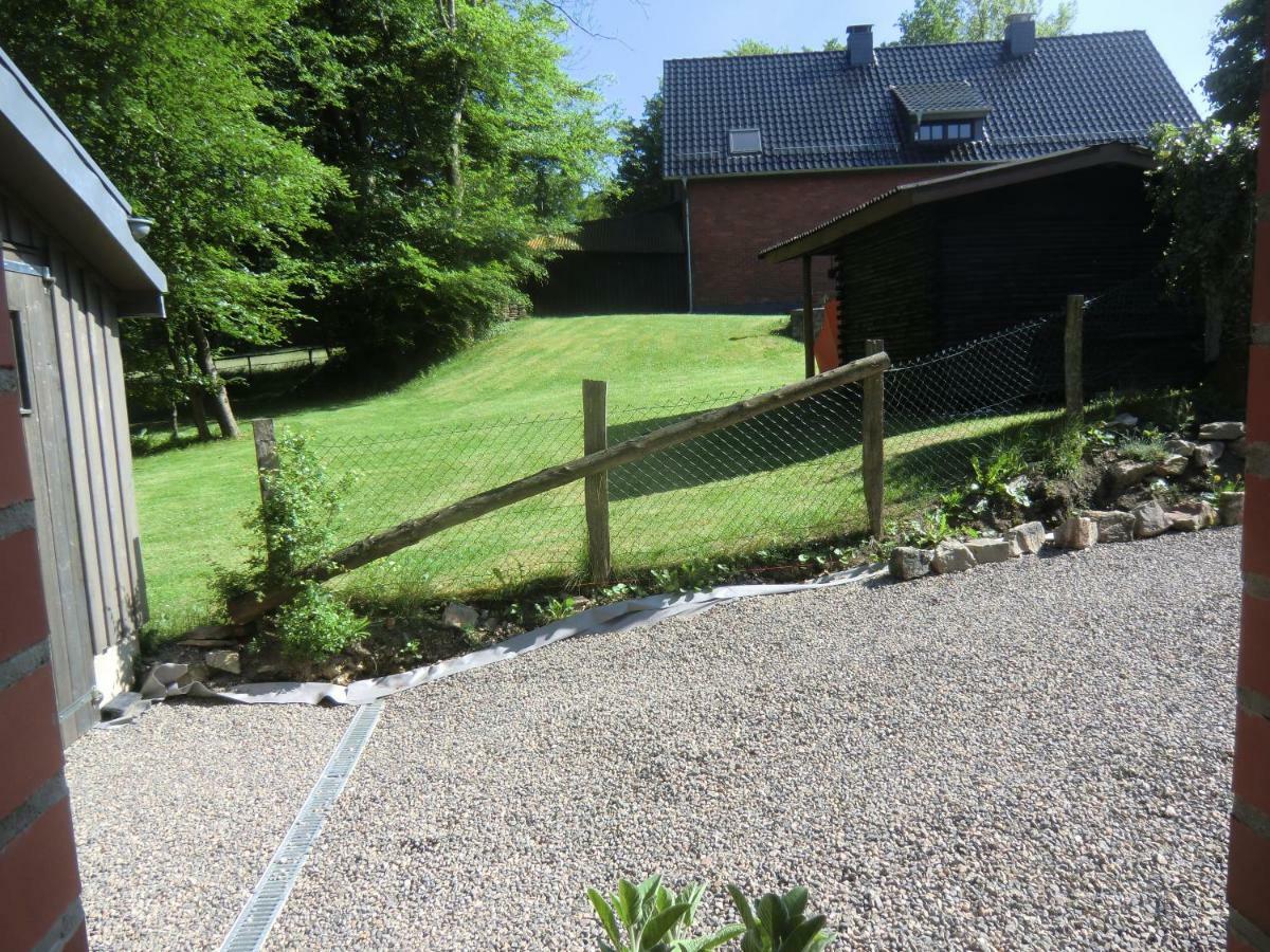 Ferienhaus Altes Backhaus Roetgen Eksteriør billede